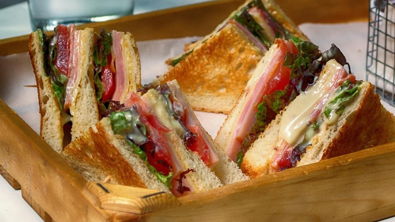Ilustrasi Sandwich