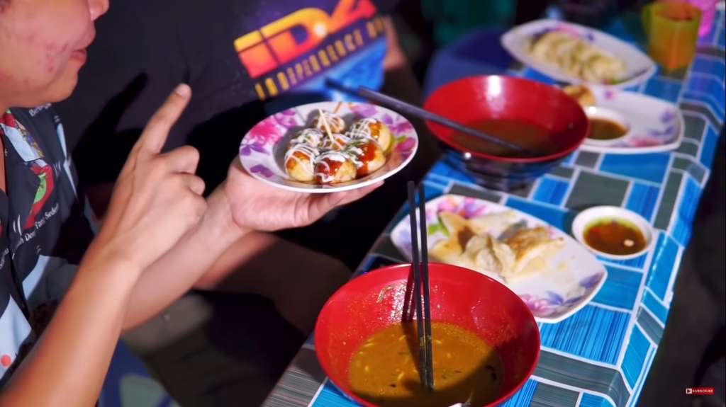 Takoyaki dan Ramen Solo