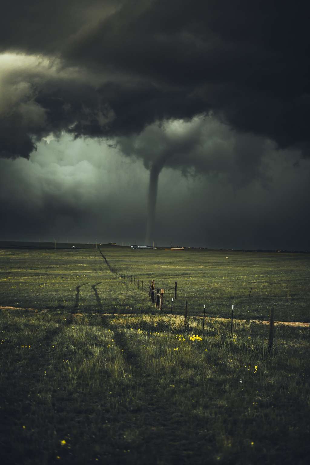 Ilustrasi Tornado