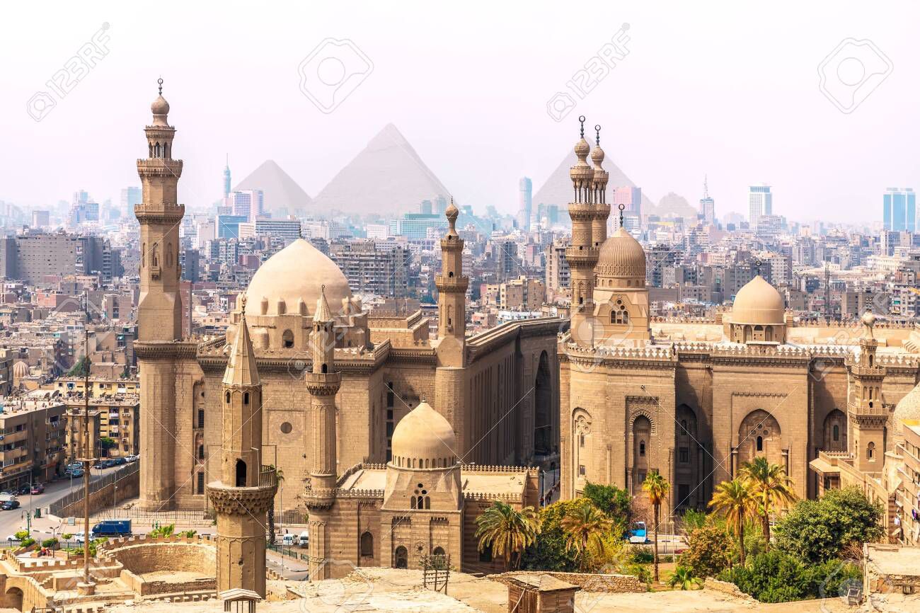 Ilustrasi Masjid Kairo