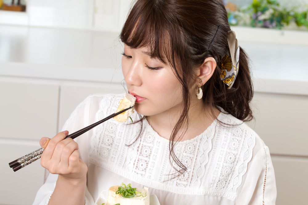 5 Manfaat Tahu Putih Buat Kesehatan dan Ide Olahan Lezat Bagi yang Diet Vegan