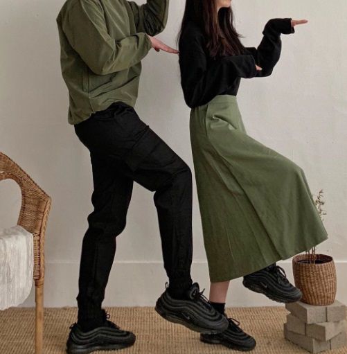 Ilustrasi Couple Outfits