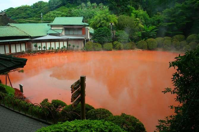 Kolam Darah Jepang