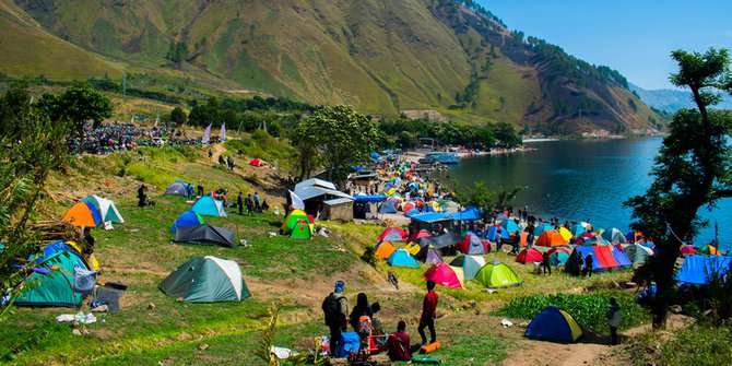 Ilustrasi Danau Toba