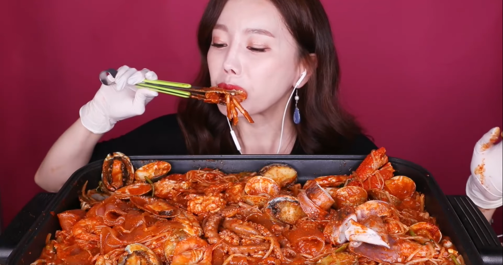 ilustrasi mukbang