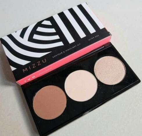 Ilustrasi Mizzu Contour Rose Palette