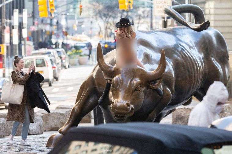 Aksi telanjang bulat di New York City