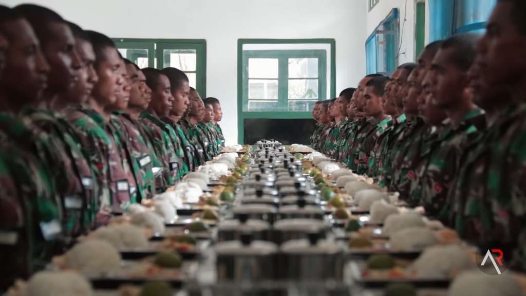 Aturan Makan TNI