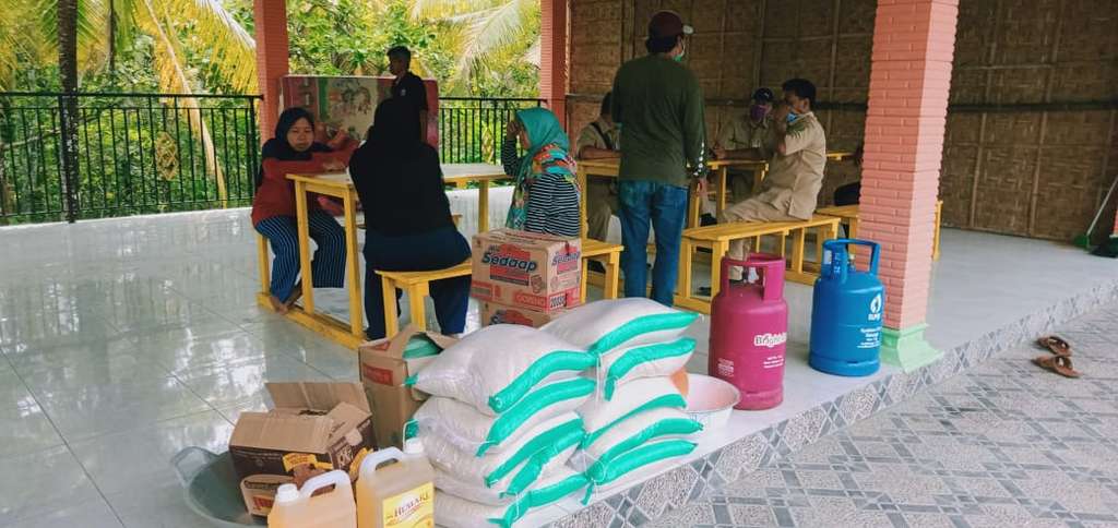 Logistik untuk pemudik yang dikarantina