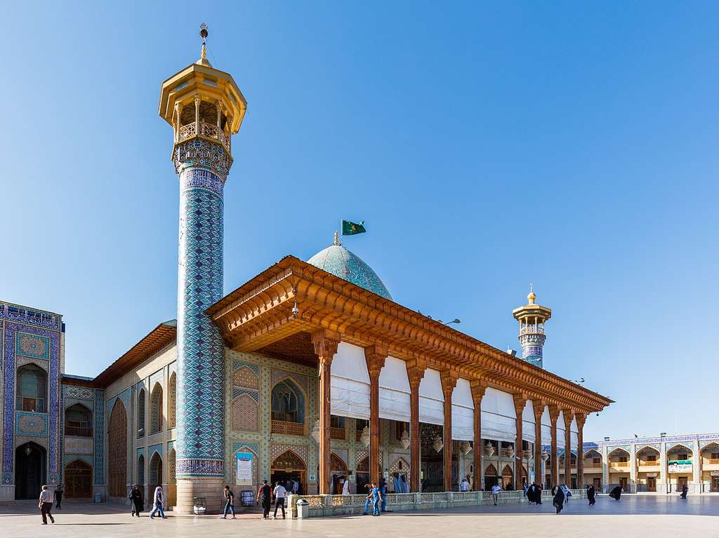 Masjid Shah Cheragh