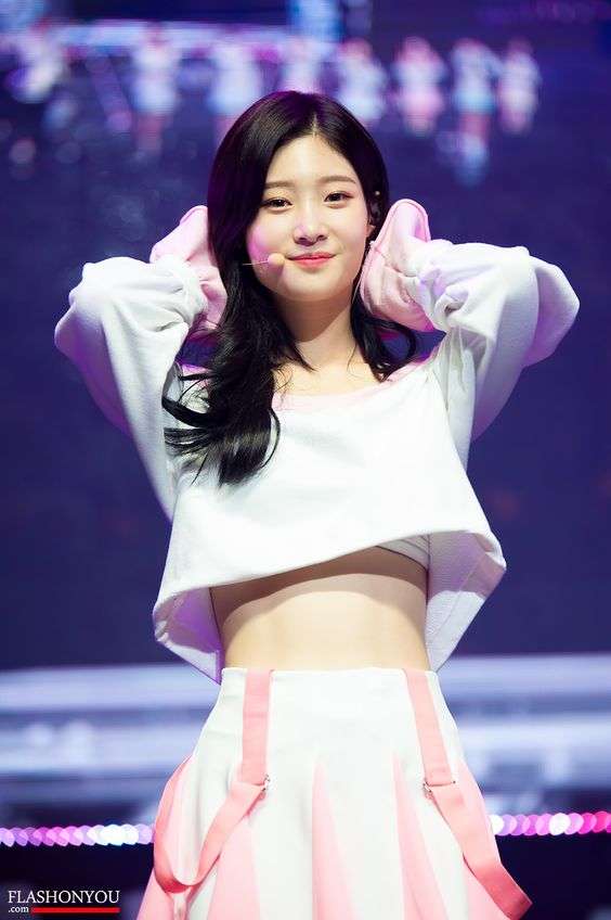 Ilustrasi Chaeyeon DIA