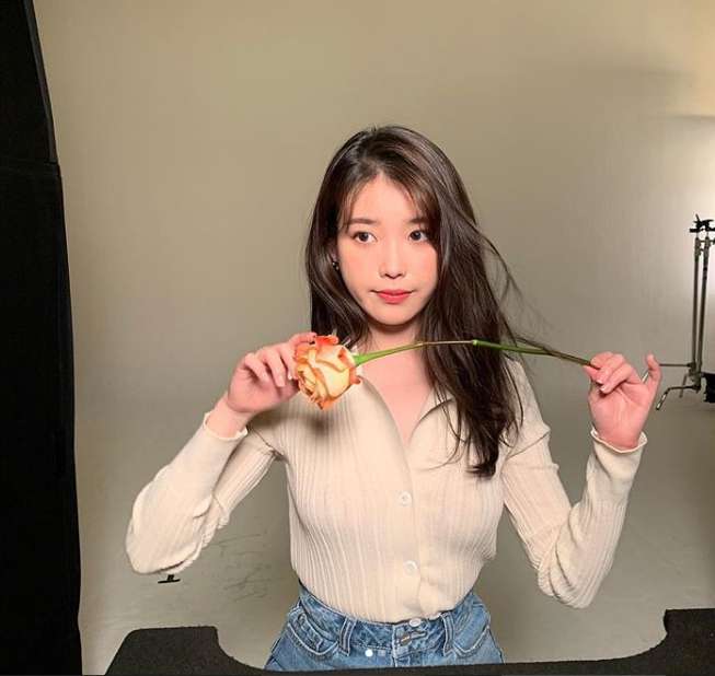 Idol IU