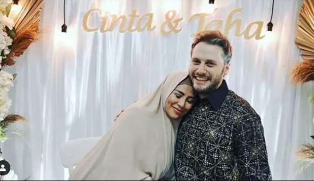 Cinta Penelope dan suami