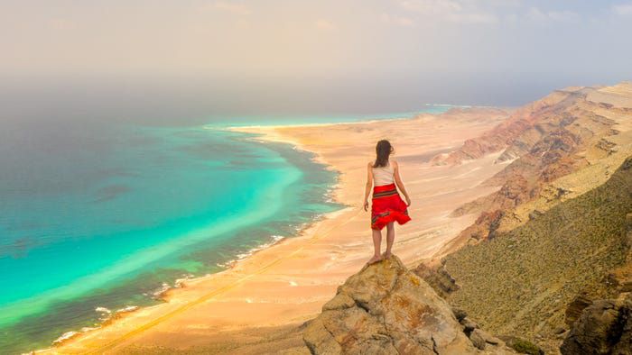 Eva Zu Beck di Pulau Socotra