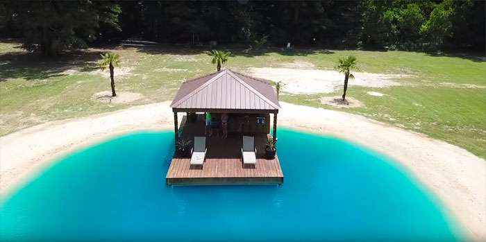 Desain Pantai di Halaman Belakang Rumah