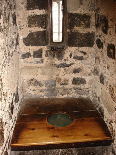 Toilet Abad Pertengahan