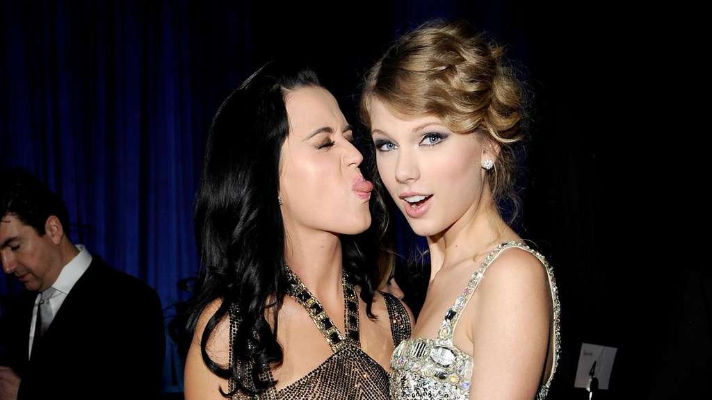 Taylor Swift dan Katy Perry