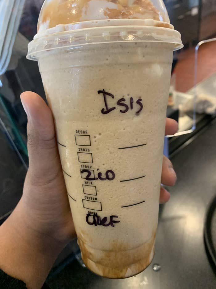 Gelas Starbucks Bertuliskan ISIS
