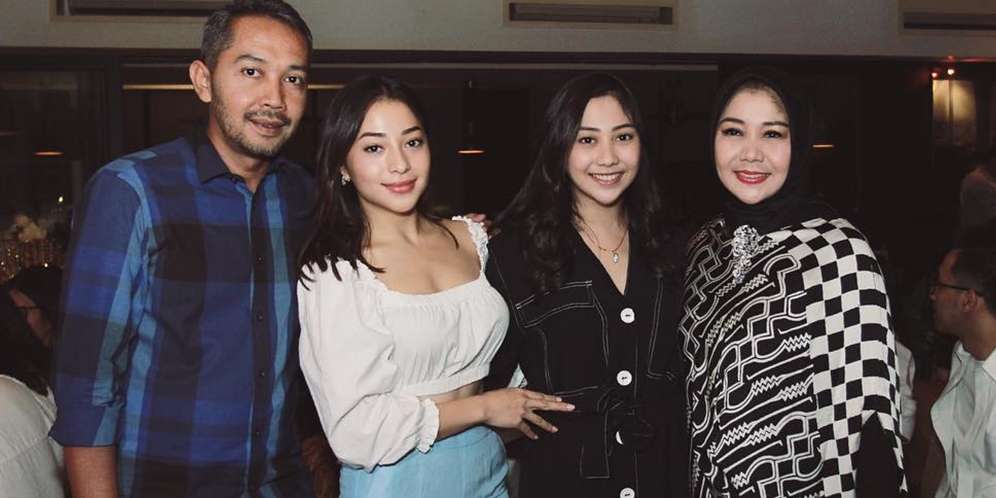 Nikita Willy dan Keluarga