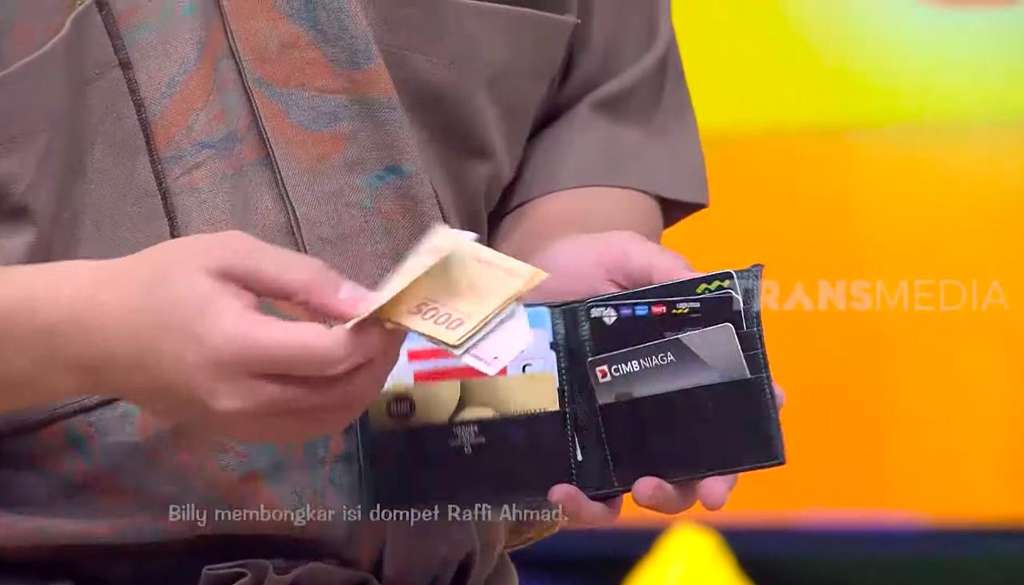 Isi Dompet Raffi Bikin Miris