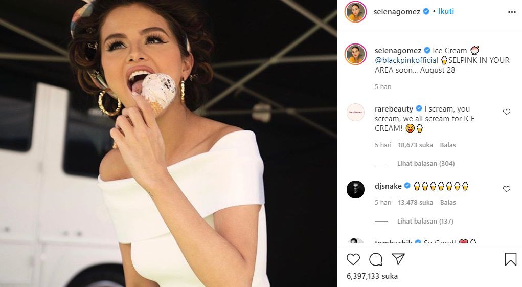 Unggahan Selena Gomez Makan Es Krim