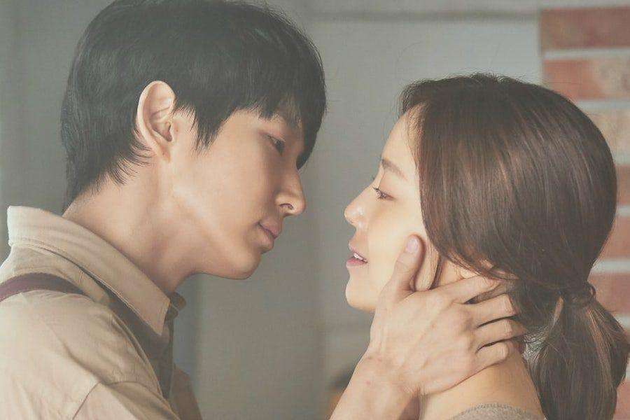 Lee Joon Gi dan Moon Chae Won di Drama Flower of Evil