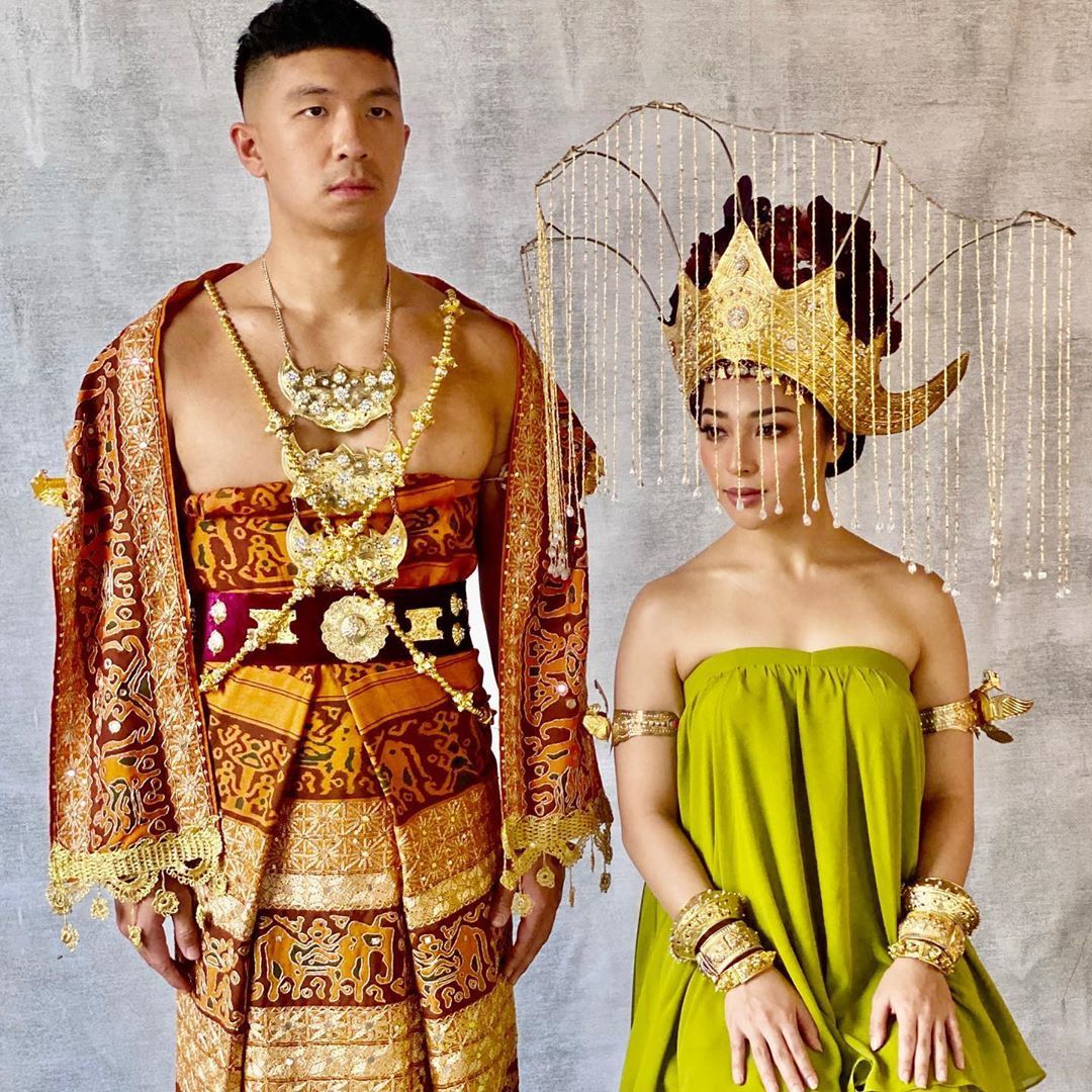 Foto Pre-wedding Nikita Willy dan Indra Priawan dengan Baju Adat Lampung