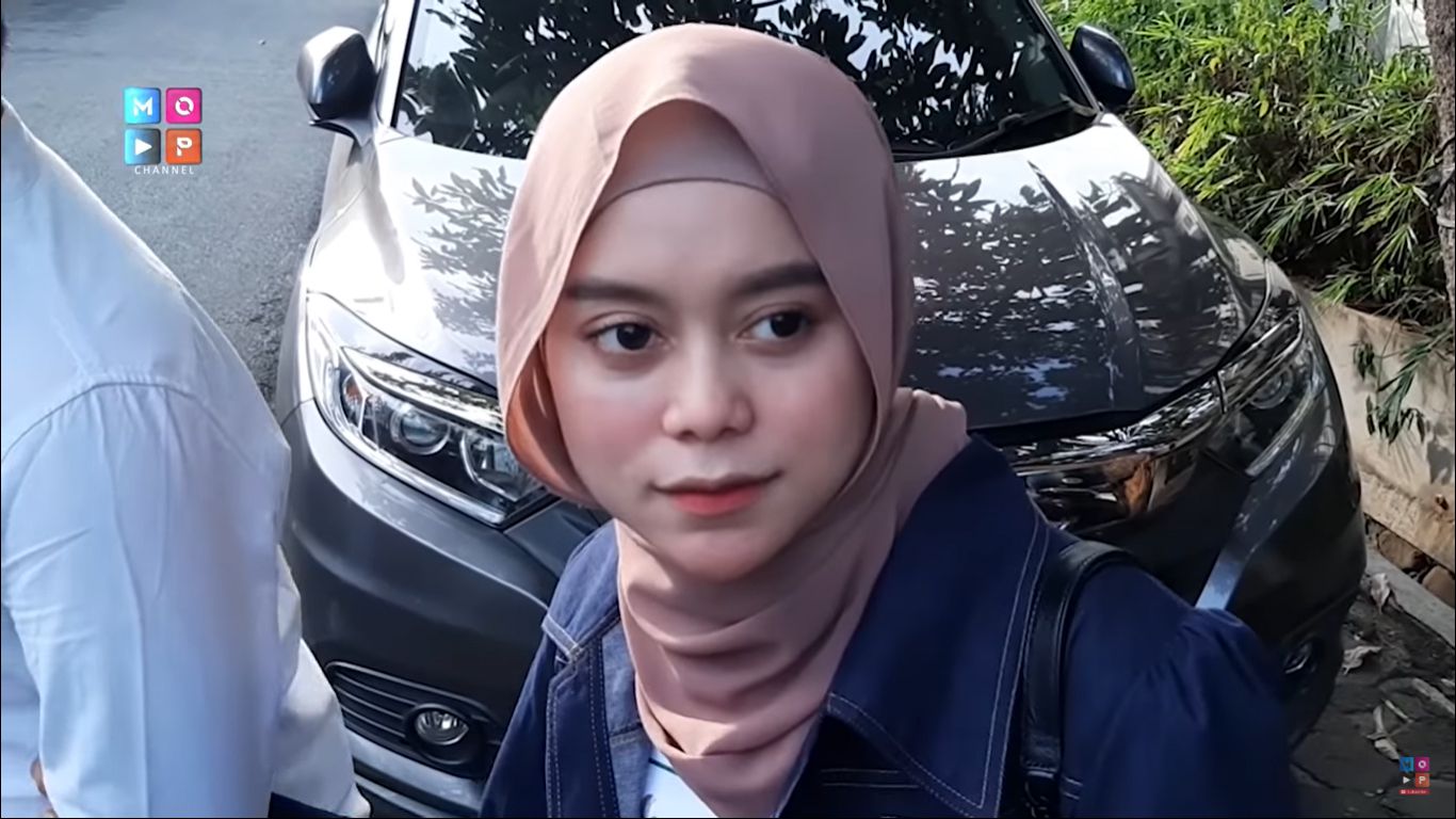Lesty Kejora Liburan ke Bandung