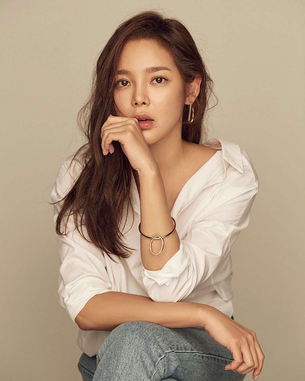 Park Si Yeon