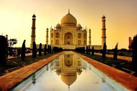 Taj Mahal Buka Pintu Bagi Turis Meski Kasus Covid-19 India Naik Pesat