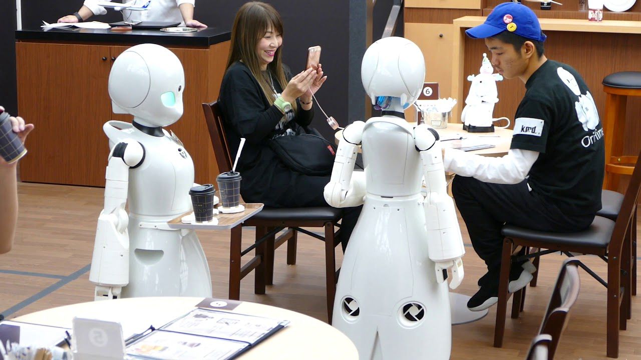 Dawn Ver Cafe Tokyo yang seluruh pelayannya adalah robot