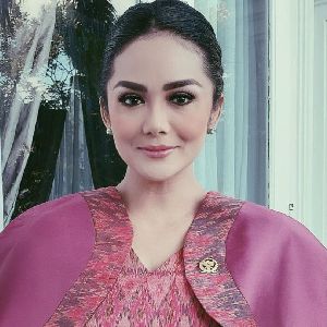 Krisdayanti Bungkam dan Tak Kunjung Beri Restu untuk Aurel Hermansyah dan Atta Halilintar