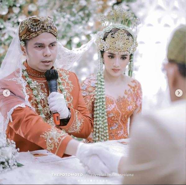 Pernikahan Handika Pratama dan Rosiana Dewi