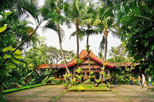 Wisata Alam Jakarta - Museum Tengah Kebun