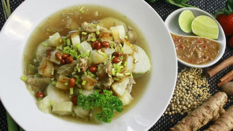 Wisata Kuliner Banjarmasin - Soto Banjar H Anang Bapukah