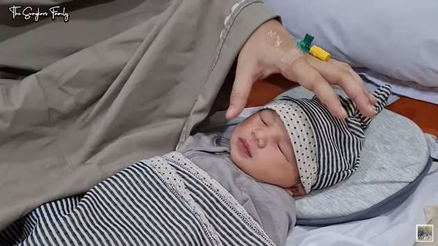 Potret Baby Ukkasya Anak Zaskia Sungkar