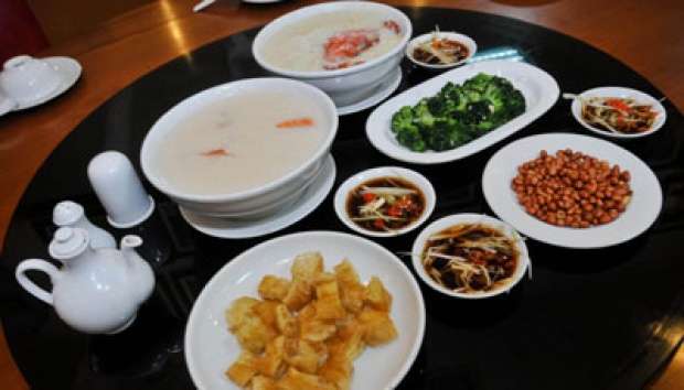 Wisata Kuliner Jakarta -  Bubur Kwang Tung