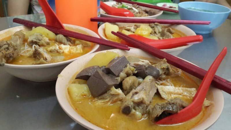 Tempat Wisata Medan dan Kuliner - Kari Bihun Tabona