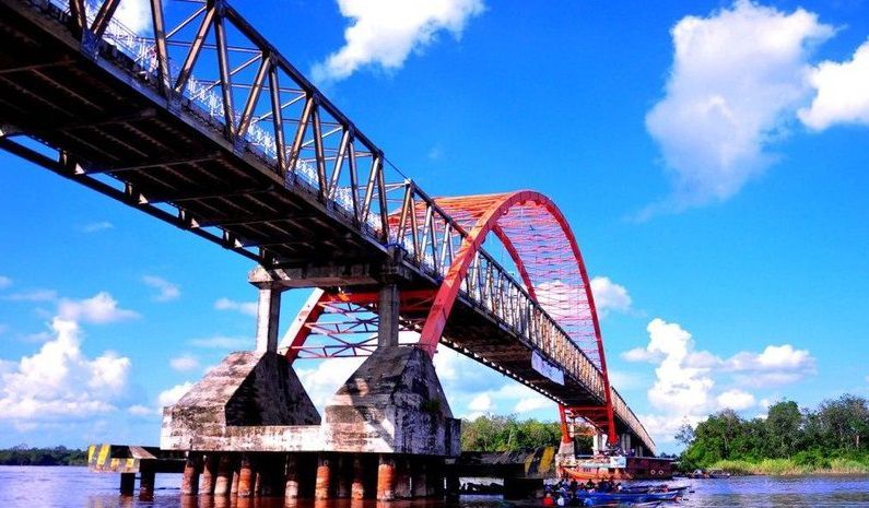 Objek Wisata Palangkaraya - Jembatan Kahayan