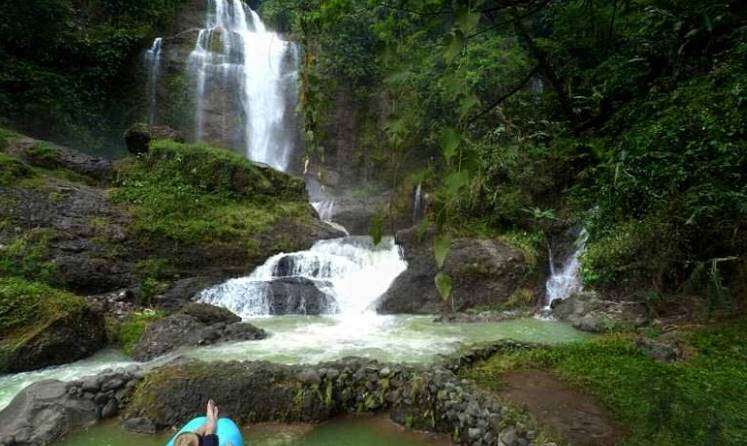 Tempat Wisata Ciater - Curug Cina