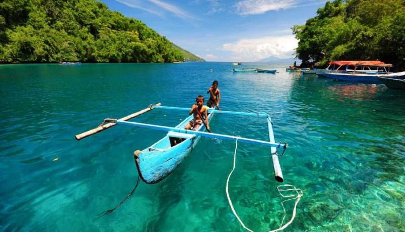 Tempat Wisata di Ternate - Pantai Sulamadaha