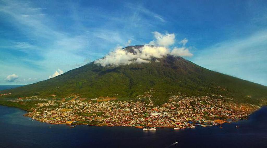 Wisata Kota Ternate - Gunung Gamalama