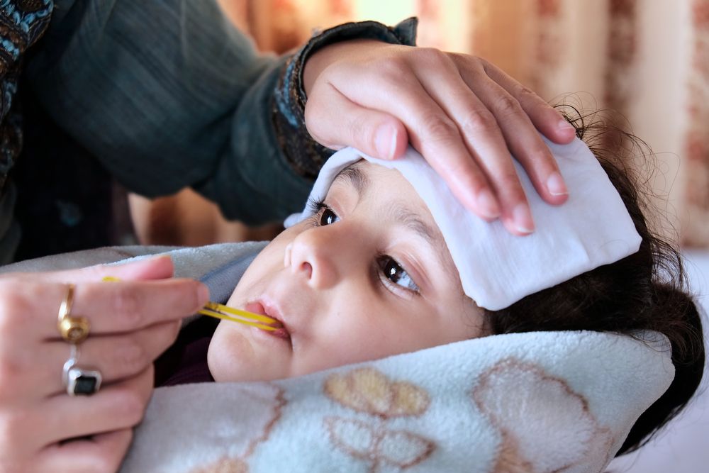 Muncul Gejala Demam Pasca Anak Imunisasi, Apa yang Harus Orangtua Lakukan?