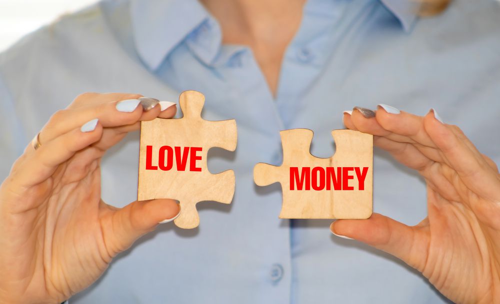 Ilustrasi Cinta dan Uang