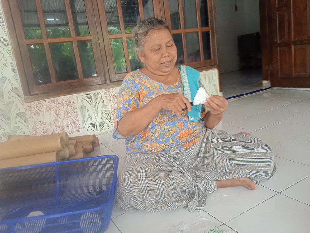 Nenek Sutinah