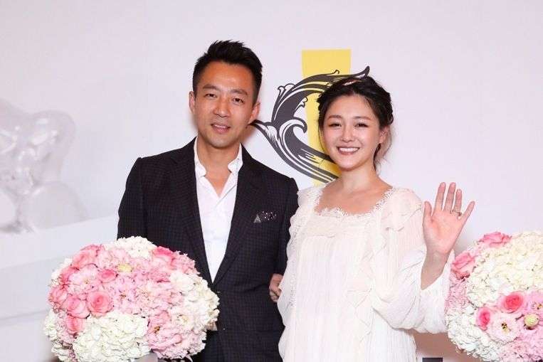 Barbie Hsu dan mantan suami