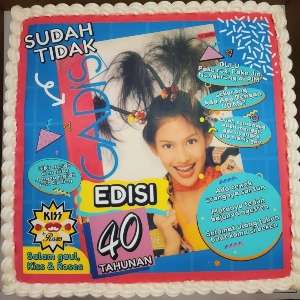 Kue ulang tahun Dian Sastro