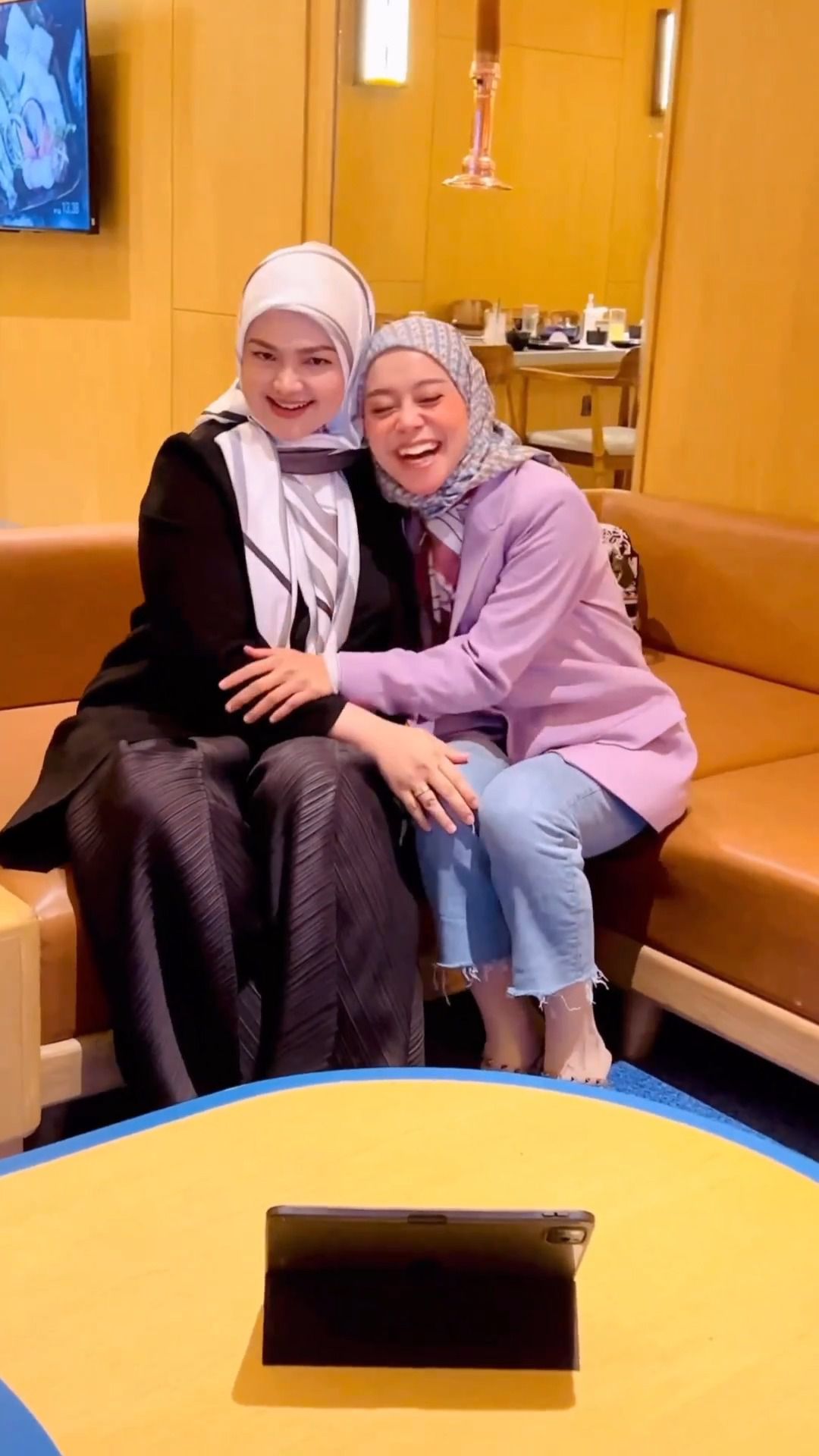 Potret Pertemuan Lesti Kejora dan Siti Nurhaliza