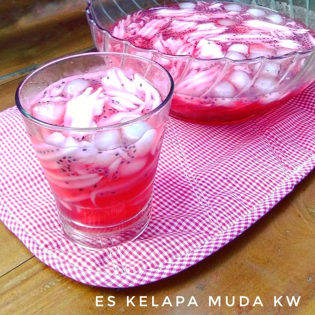 Resep Es Segar Murah Meriah - Es Kelapa Muda Kw