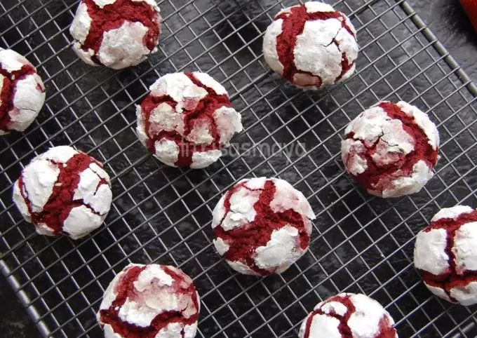 Red Velvet Crinkle Cookies